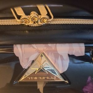 Triforce Hardside beauty case